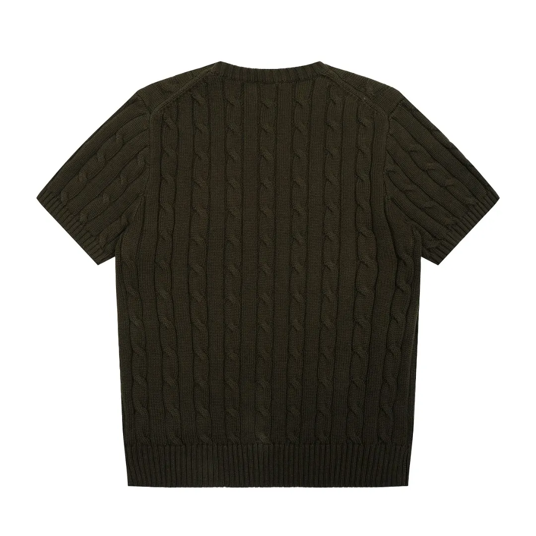 P154 💰 "Top quality" Style number: DS222# (not off the shelves all year round) [Ralph Lauren round neck pocket style solid color pony embroidered logo knitted short sleeves] ✅Ralph Lauren Ralph Lauren classic basic pocket all-match style goddess knitted short sleeves for all seasons ✅Main supplier platform live broadcast Wholesale entity Replenish when out of stock Not off the shelf ✅ZP quality 1:1 version Scan the code to enter the GF website Counter quality ✅Details and quality are the only one in Guangzhou. Imported quality cotton yarn, focusing on high-end, cost-effective, good quality needless to say. ✅The version is restored to the original order. The maximum size can be worn up to 160 pounds. Loose, comfortable and stress-free. ✅The upper body is simple and easy to match. A must-have for goddess ootd. Good-looking clothes are never picky. A must-have in the goddess’ wardrobe. Size: S-XL. Color: White, almond, purple, orange, gray, yellow, black, khaki, pink, navy, rose, green. Chinese red olive green light blue white label light blue blue label